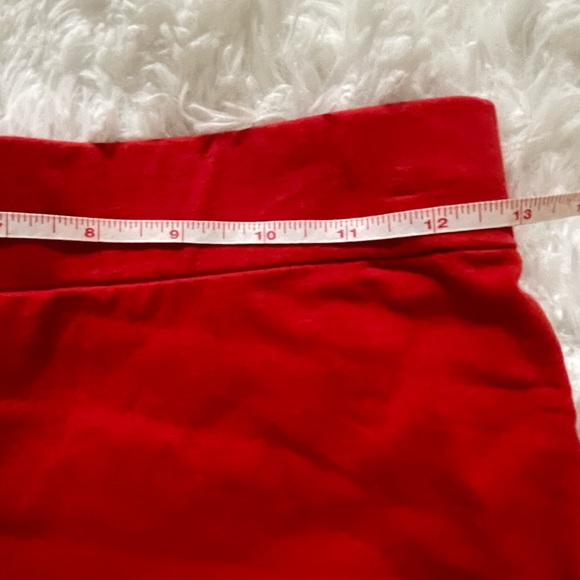 Red Mini skirt - Size Large - Picture 3 of 3